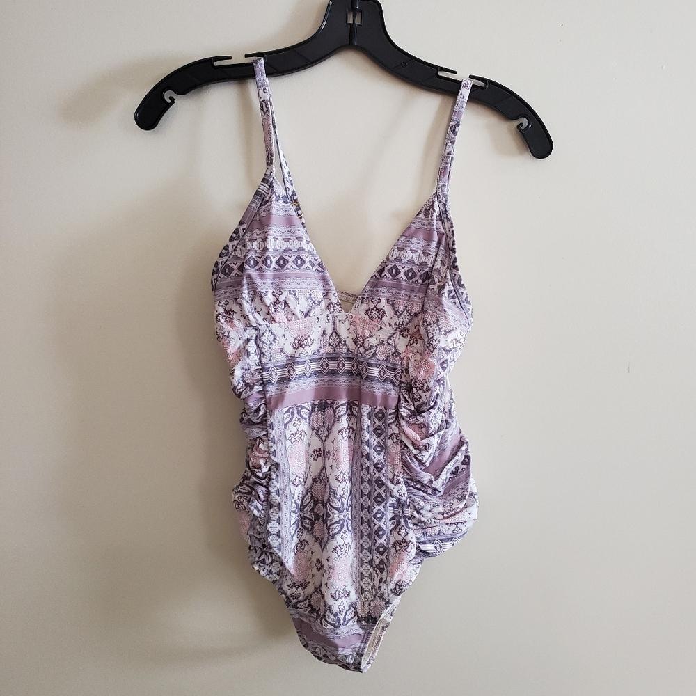 L*Space Abstract Pattern Pastels Grey Swimsuit Swim Wear One Piece Size 6 * Flaw